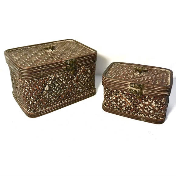 Unknown Other - 2 Wicker Boxes w/ Latch Ring Baskets